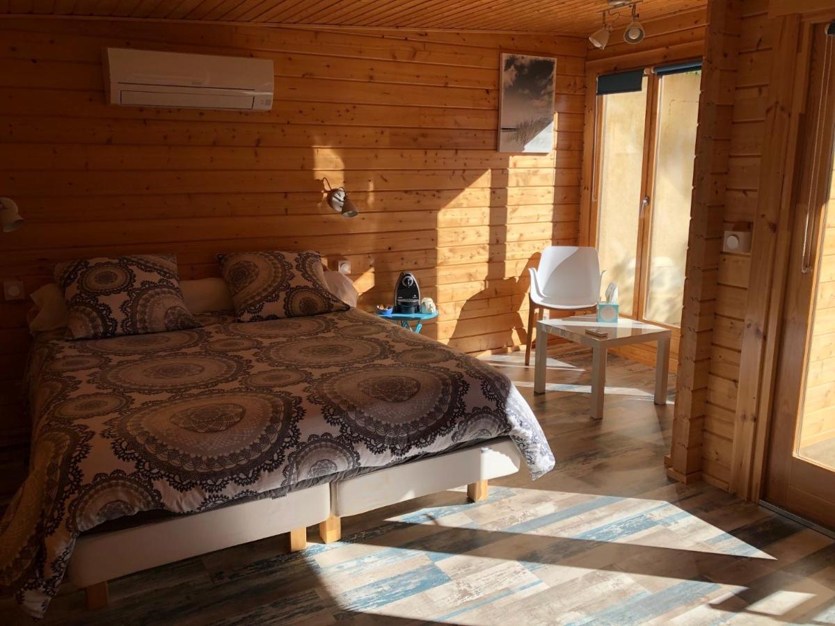 Chalet De La Source Rognac Exteriör bild